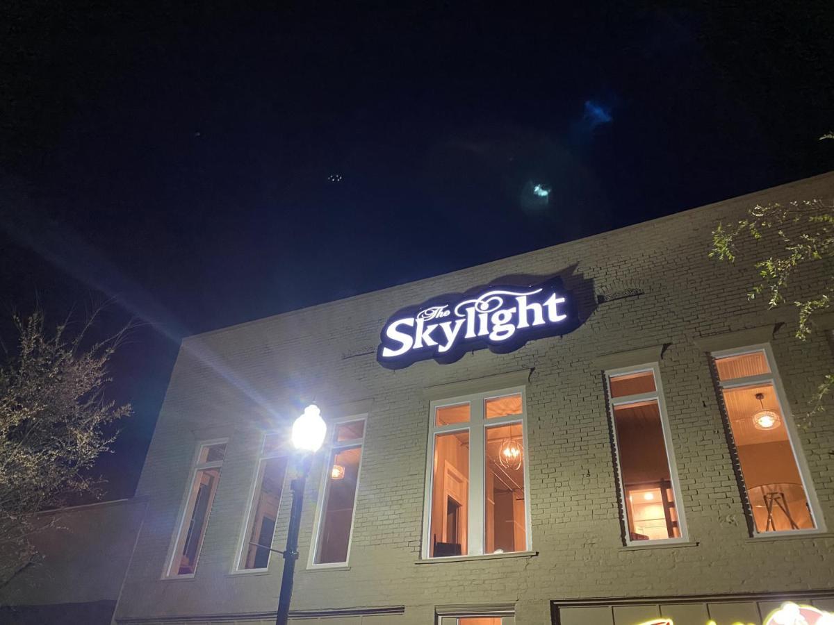 The Skylight Hotel 3*